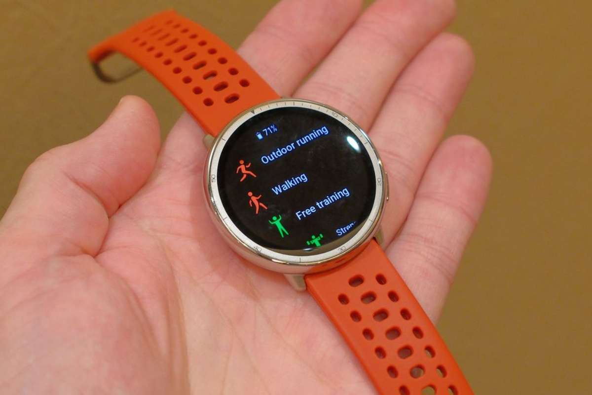 Best Wearable Technology Devices That Keep Connected & Fit | Enterprise Chronicles
