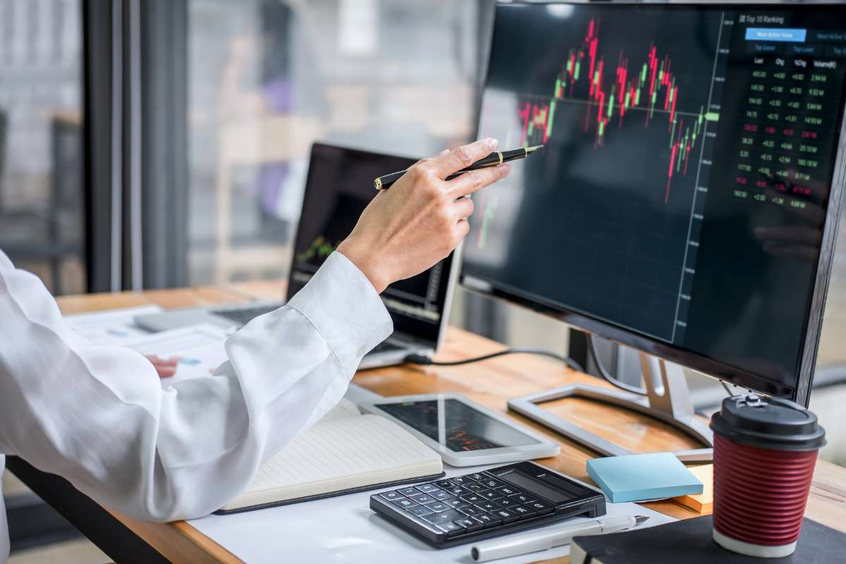 Follow-On Offering Benefits: Why Companies Issue More Shares | Enterprise Chronicles