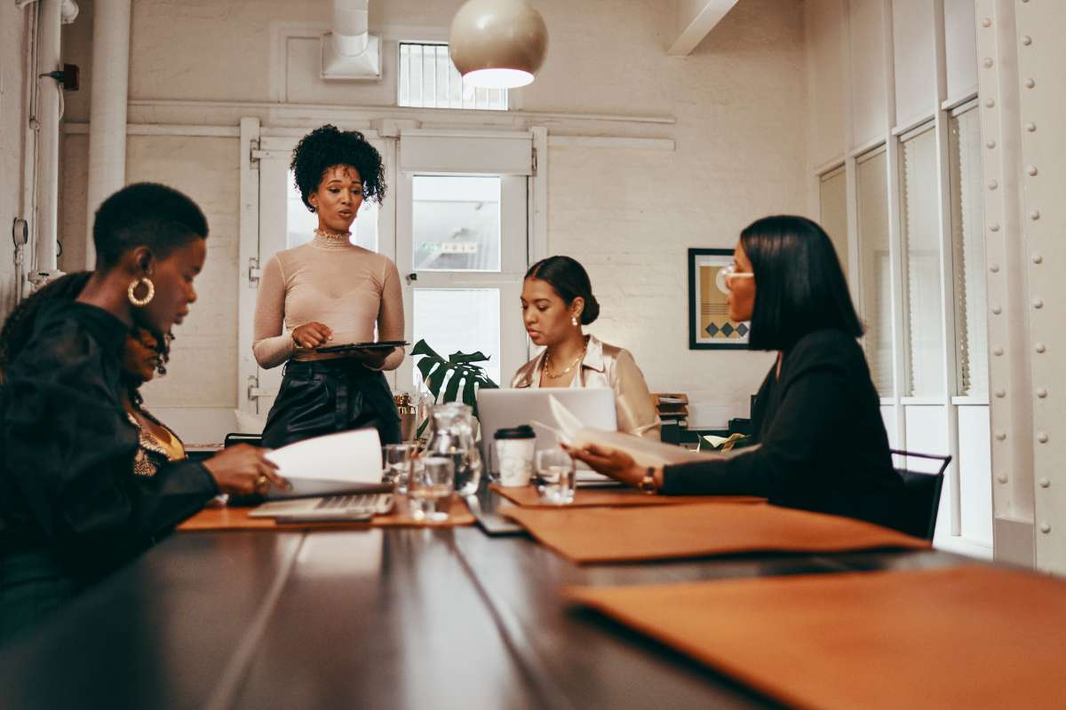 How Organizational Structure in Business Controls Growth, Speed, and Culture