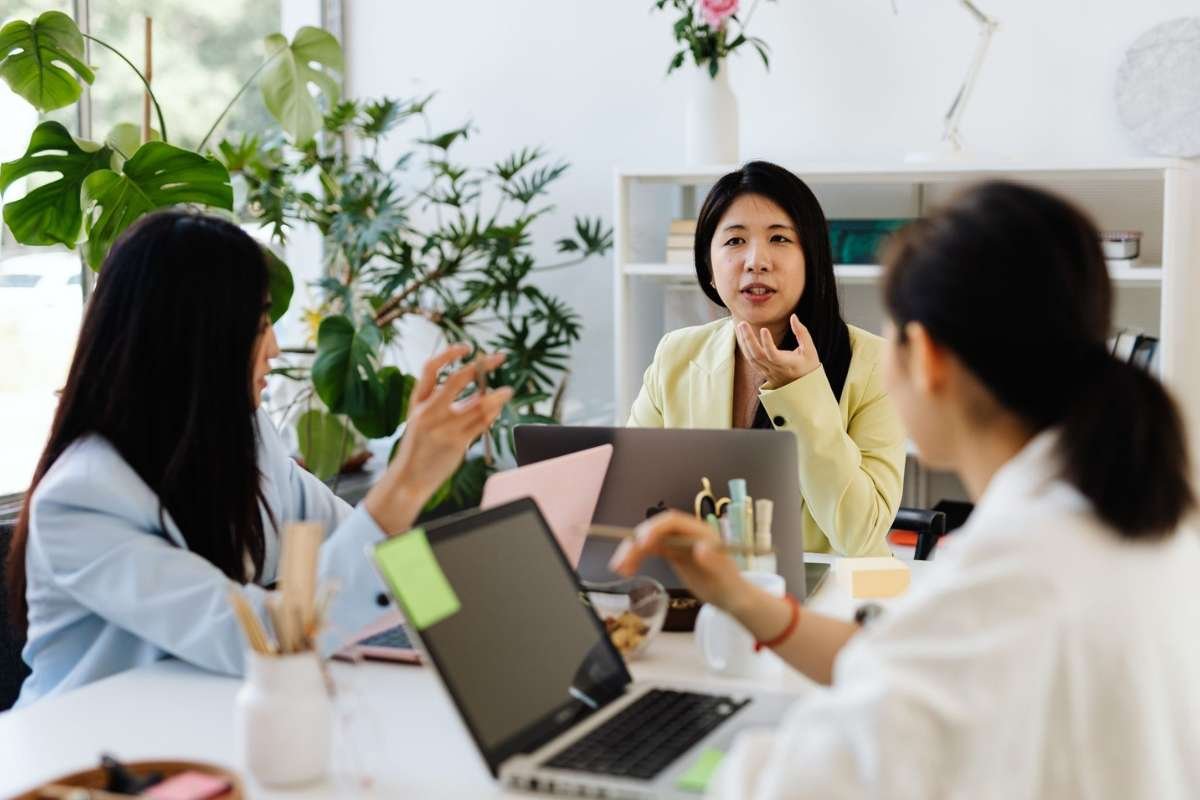Leadership Development for Entrepreneurs Before Growth Gets Out of Control | Enterprise Chronicles