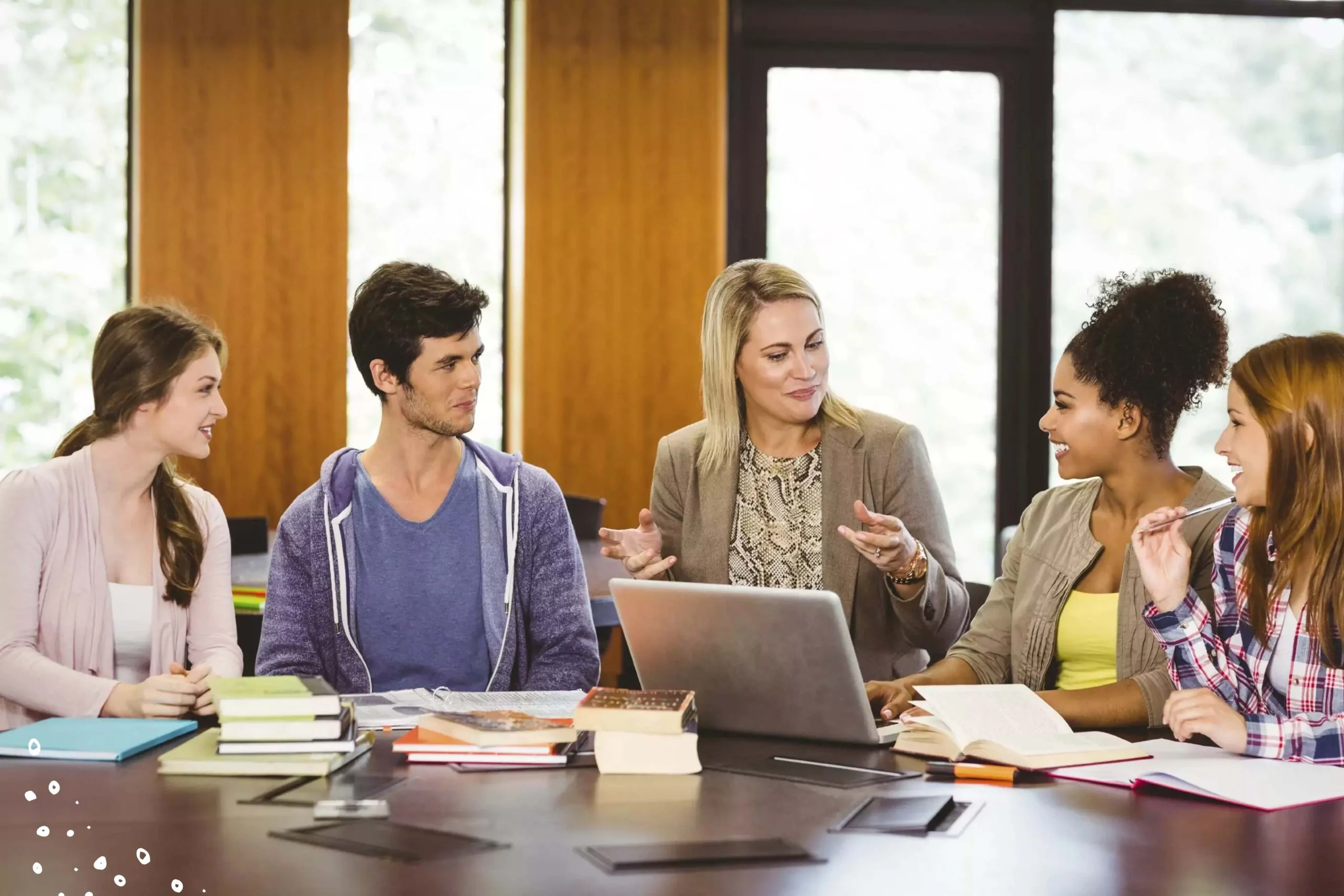 Asynchronous vs. Synchronous Learning: Find Your Best Fit | Enterprise Chronicles